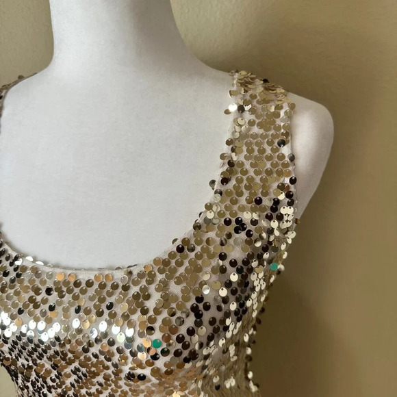 NWOT ABERCROMBIE & FITCH Gold Sequin Racer Back Tank Top - size XS - Picture 3 of 8
